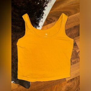 Cropped yellow tank